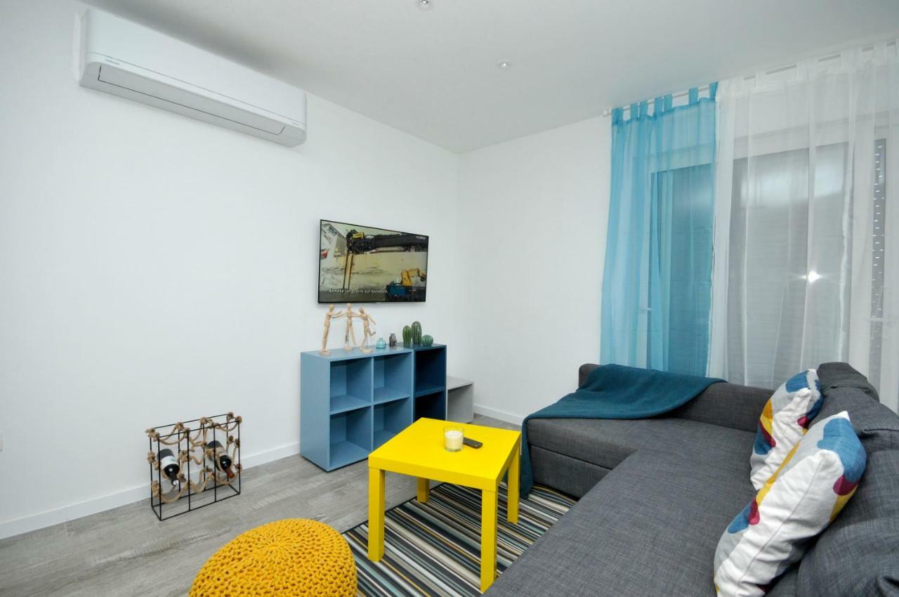 Apartmani Olive Trogir Exterior photo