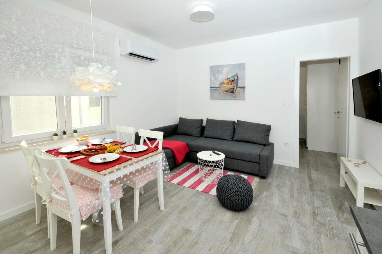 Apartmani Olive Trogir Exterior photo
