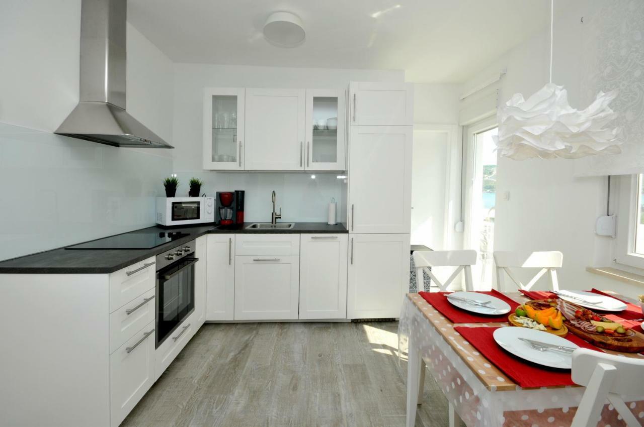 Apartmani Olive Trogir Exterior photo